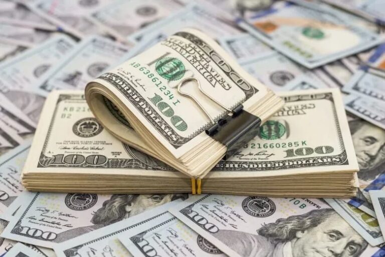 Gráfico del dólar en alza y baja semanal en Argentina
