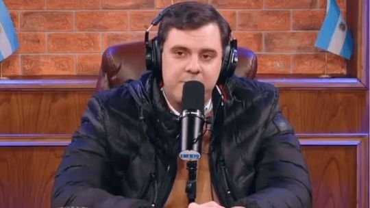 Daniel Parisini, El Gordo Dan, hablando en su programa de streaming