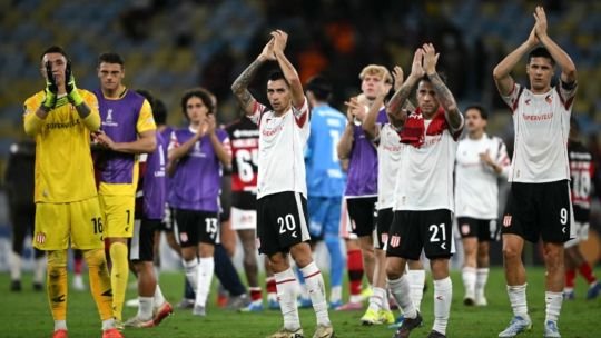 Partido entre Flamengo y Estudiantes de La Plata en el Estadio Maracaná