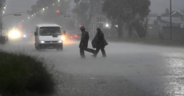 Calles anegadas en Mar del Plata durante el temporal