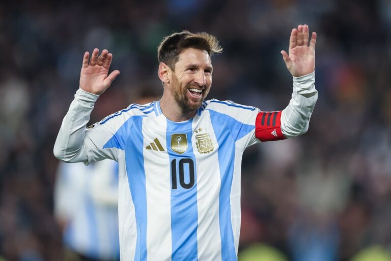 Lionel Messi con la camiseta de la selección argentina