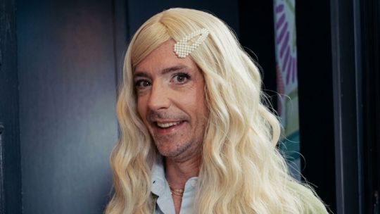 Caro Pardíaco en la serie Carísima de Netflix