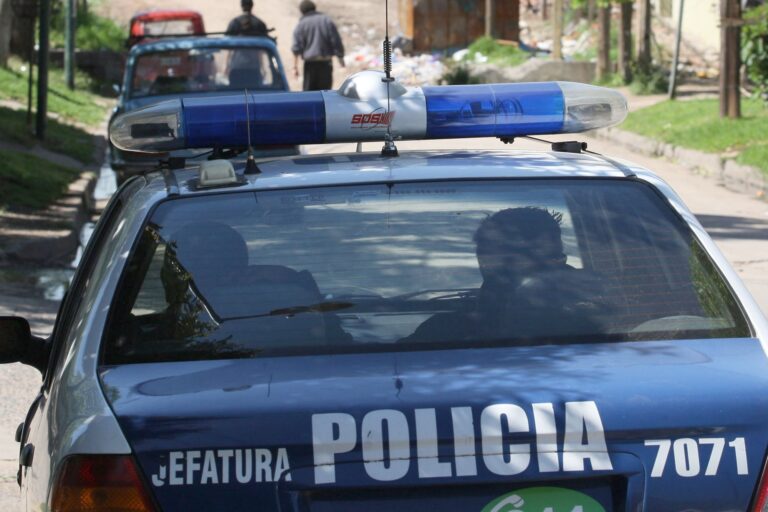 Policía bonaerense en operativo de seguridad en Mar del Plata