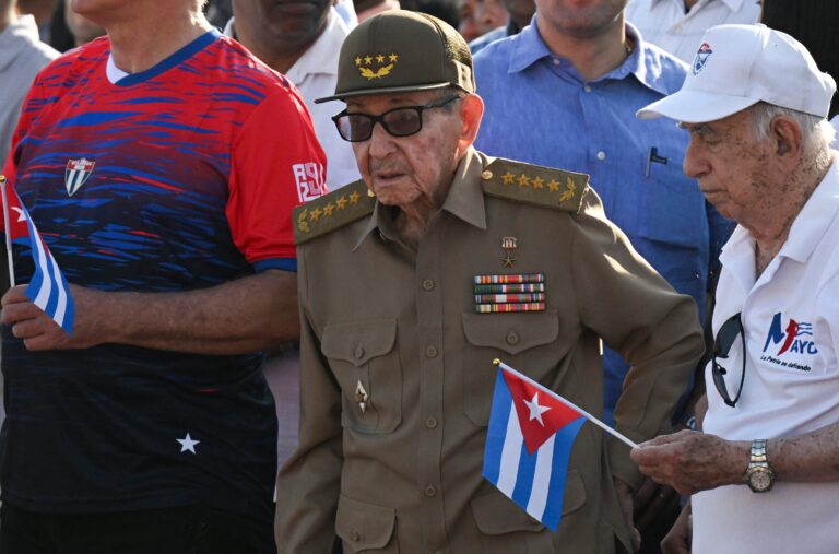Raúl Castro en la movilización del Primero de Mayo en La Habana