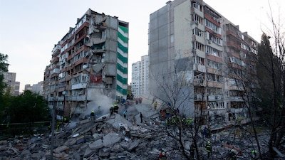 Familiares de detenidos desaparecidos en Chile durante excavaciones en Cerro Chena