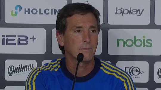 Claudio Úbeda en conferencia de prensa tras la eliminación de Boca Juniors
