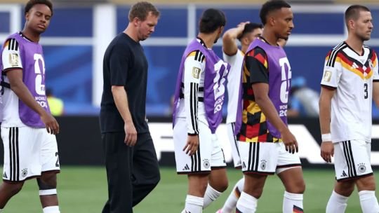 Jugadores de la selección alemana tras la eliminación ante Paraguay en el Mundial 2026