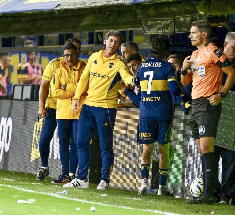 Juvenal Rodríguez durante su etapa como ayudante de campo en Boca Juniors