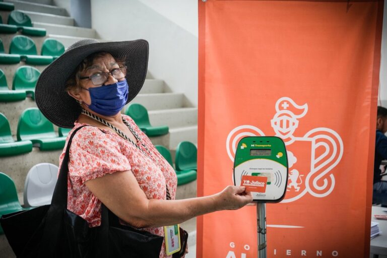 Transporte público en Guadalajara con tarjeta de descuento