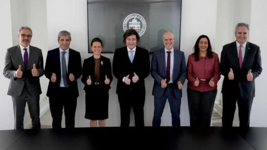 Reunión de Javier Milei con autoridades del Banco Mundial en la Quinta de Olivos