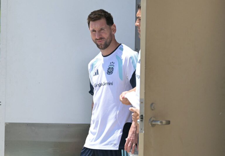 Lionel Messi durante el entrenamiento de la selección argentina en Kansas City