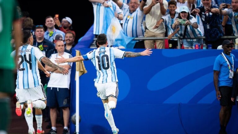 Lionel Messi celebrando un gol con la camiseta de la Selección argentina en el Mundial 2026