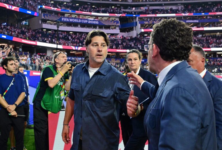 Mauricio Pochettino dirigiendo a la selección de Estados Unidos en el Mundial 2026