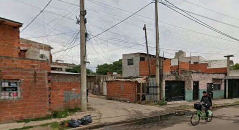 Escena del tiroteo en Rosario con presencia policial