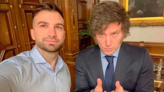 Imagen ilustrativa del caso Libra con símbolos de criptomonedas y documentos judiciales
