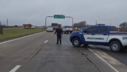 Autopista Córdoba-Rosario en la zona de Morrison tras el accidente