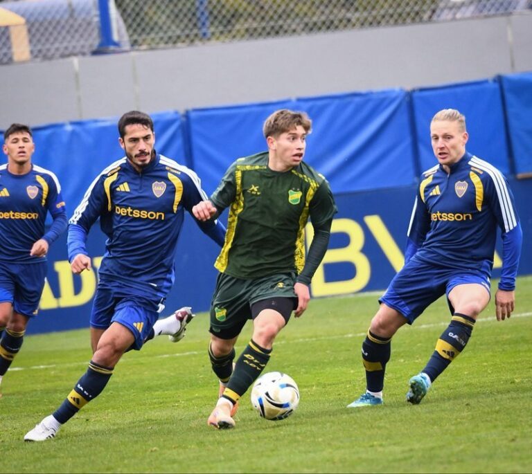 Jugadores de Boca Juniors en amistoso de pretemporada