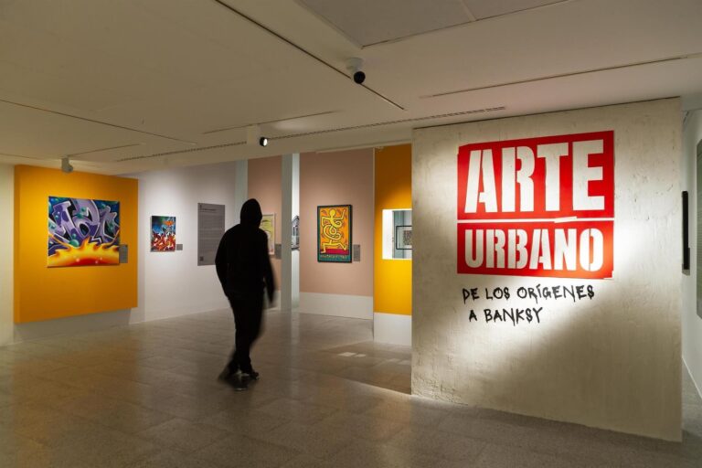 Vista de la exposición Arte Urbano de la Fundación Canal con obras de Banksy y otros artistas