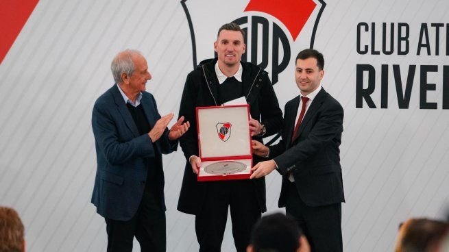 Franco Armani en conferencia de prensa de despedida de River Plate