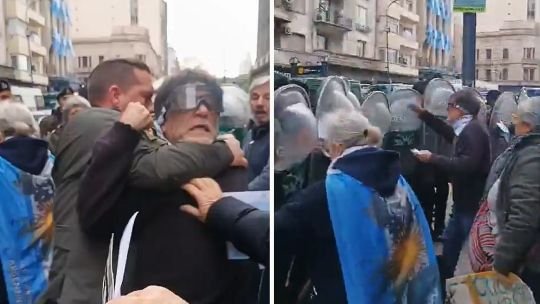 Manifestación de jubilados frente al Congreso con presencia de fuerzas de seguridad