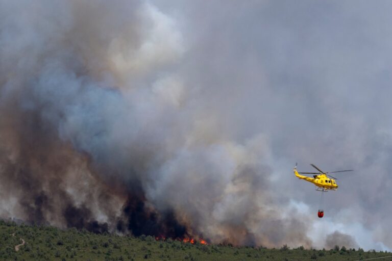 Incendio forestal en la Sierra Norte de Guadalajara