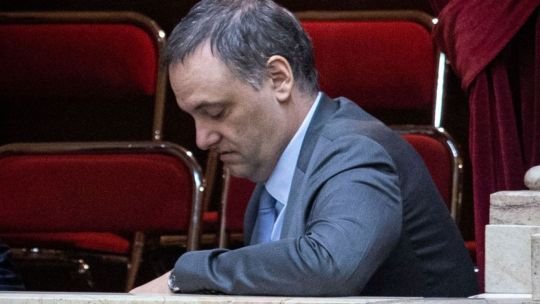 Fotografía de Manuel Adorni, exjefe de Gabinete, en el marco de la causa judicial
