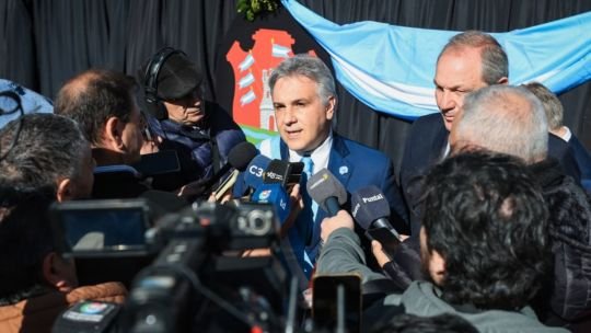 Martín Llaryora durante el discurso en Río Cuarto por el Día de la Independencia