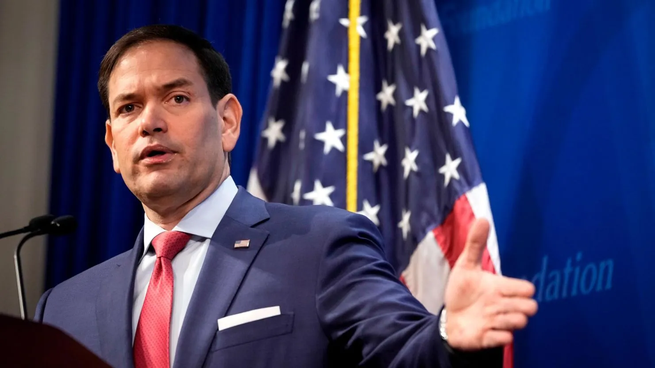 Marco Rubio durante reunión de cancilleres de la ASEAN en Manila