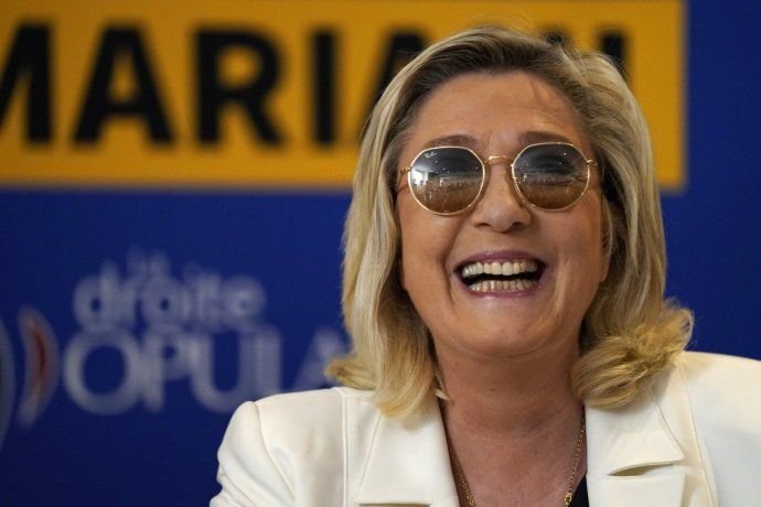 Marine Le Pen en una conferencia de prensa