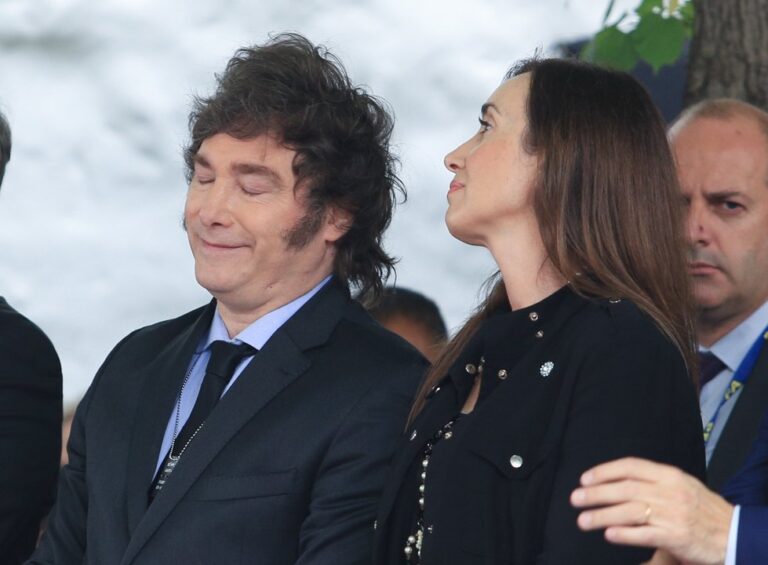 Presidente Javier Milei y vicepresidenta Victoria Villarruel en acto oficial