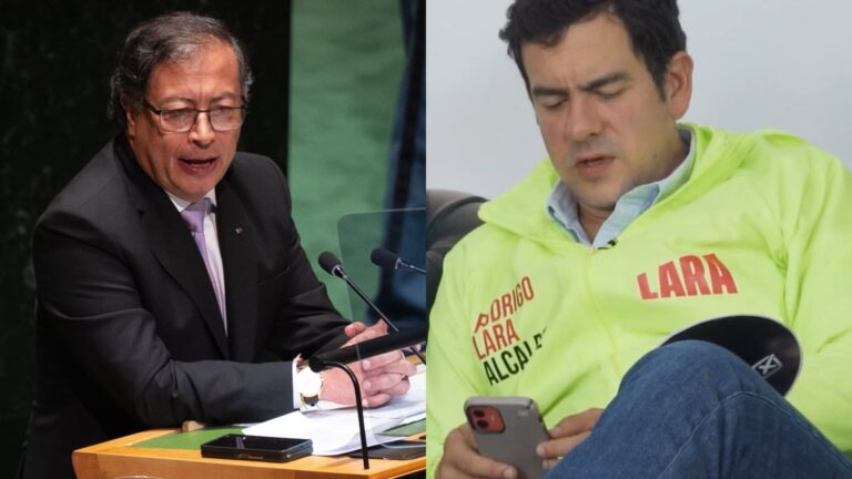 Gustavo Petro hablando en un evento oficial