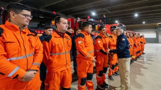 Brigadistas de la USAR ARG-10 de Córdoba durante el operativo de rescate en Venezuela