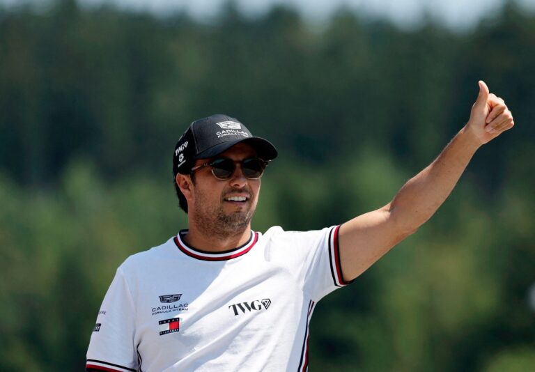 Sergio Pérez durante la primera mitad de la temporada 2026 con Cadillac