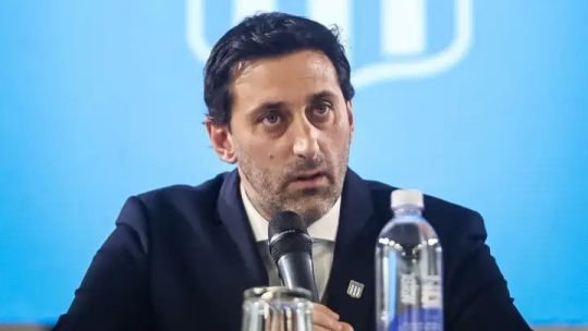 Diego Milito, presidente de Racing, en un video filtrado