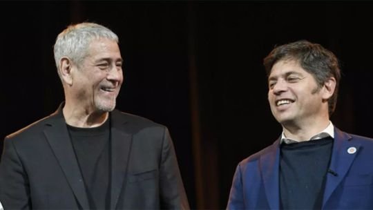 Axel Kicillof en un acto político del Movimiento Derecho al Futuro