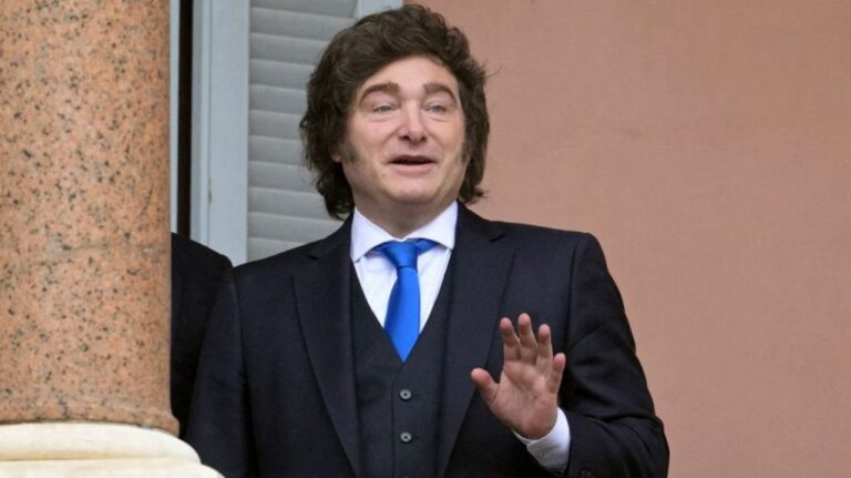 El presidente Javier Milei durante una entrevista