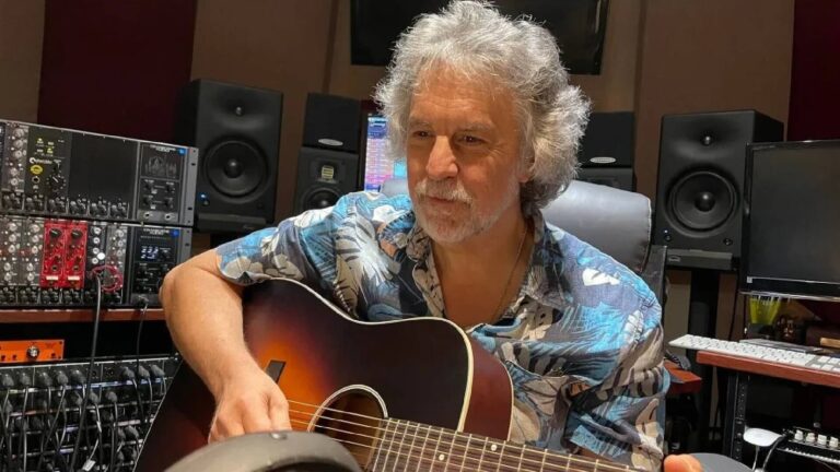 Tommy Detamore, productor musical y guitarrista de acero pedal