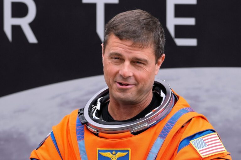 Astronauta Reid Wiseman durante la misión Artemis II