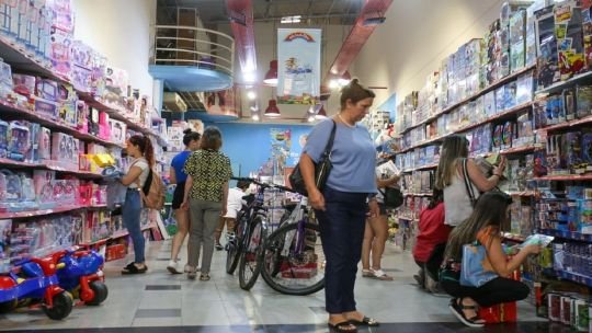 Comercio de juguetes con promociones por el Día del Niño