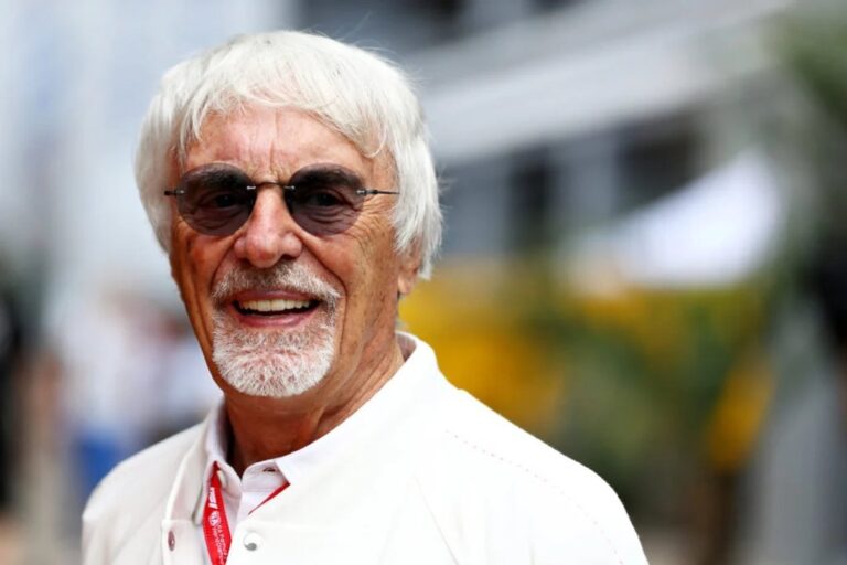 Bernie Ecclestone en un evento de Fórmula 1