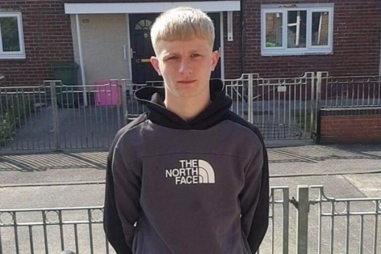 Carl Scott, joven de 19 años que murió por sarcoma alveolar