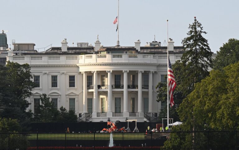 Fachada de la Casa Blanca en Washington D.C.