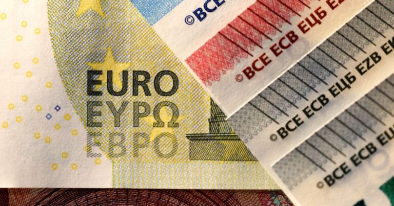 Tabla de cotización del euro en pesos argentinos