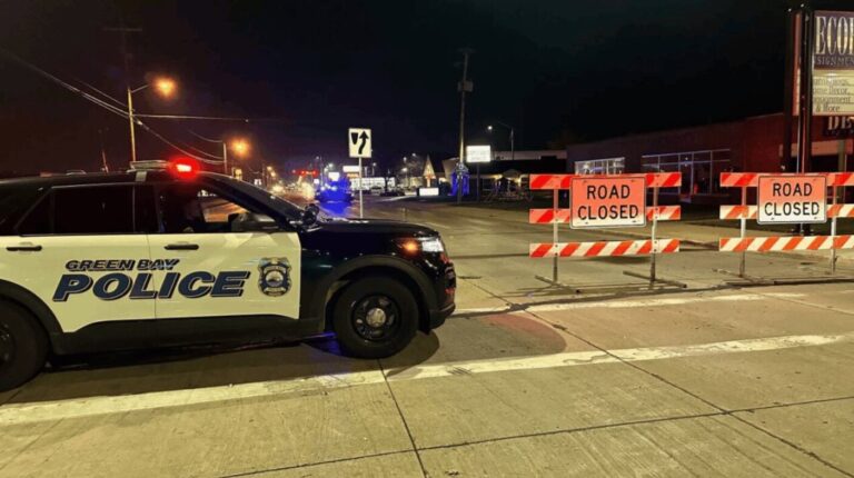 Patrullero de policía en la escena del incidente en Green Bay
