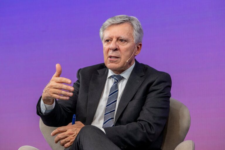 Daniel López Rosetti durante una entrevista