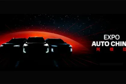 Interior del predio BA Ferial durante la Expo Auto Chino 2026 con stands de marcas chinas de automóviles