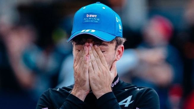 Franco Colapinto y Pierre Gasly chocan en el GP de Azerbaiyán de Fórmula 1