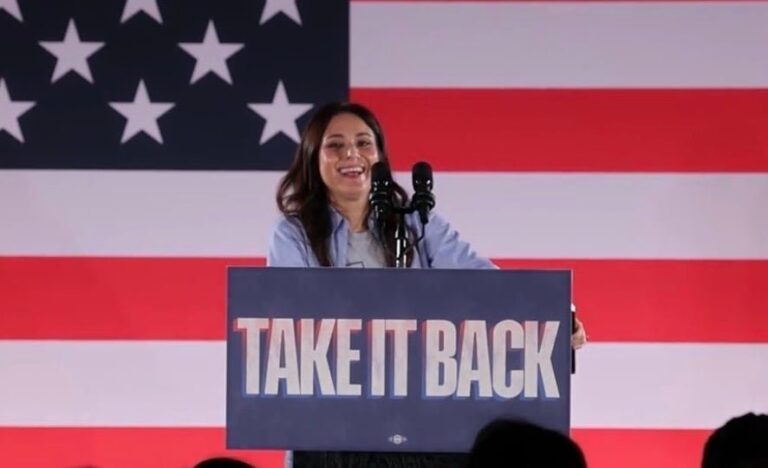 Gina Hinojosa, candidata demócrata a la gobernación de Texas