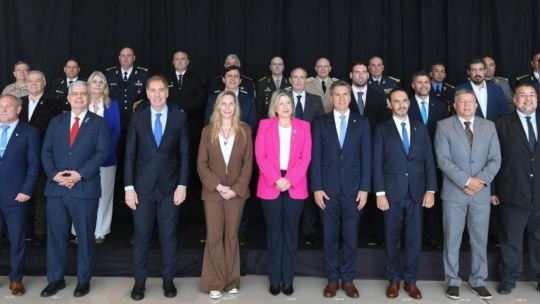 Presidente Javier Milei junto a gobernadores provinciales en la Casa Rosada