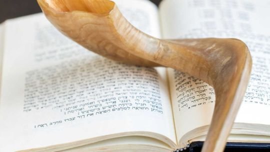 Shofar, instrumento de viento utilizado en Rosh Hashaná